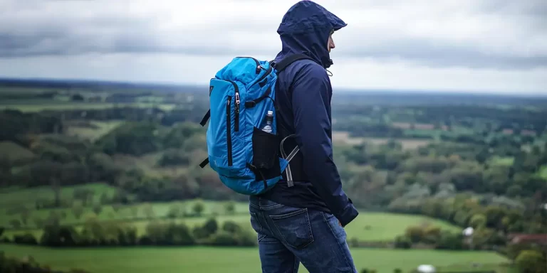 Backpack Torso Length: A backpacker with the perfect backpack for his torso