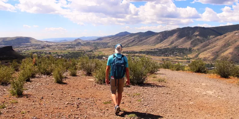 Ultralight Backpacking in Colorado: A thru-hiker traversing the arid plains of Colorado