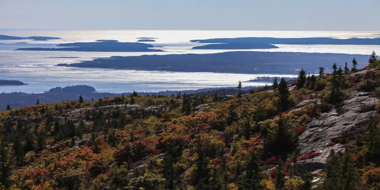 Backpacking in Maine: A scenic view of the Acadia National Park