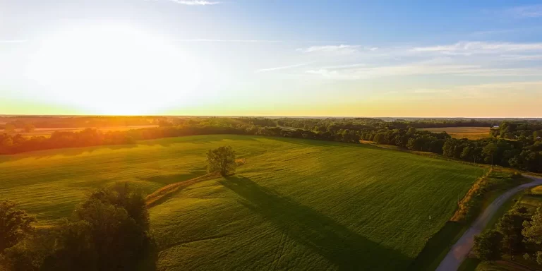 Backpacking in Ohio: A scenic Ohio field during sunset